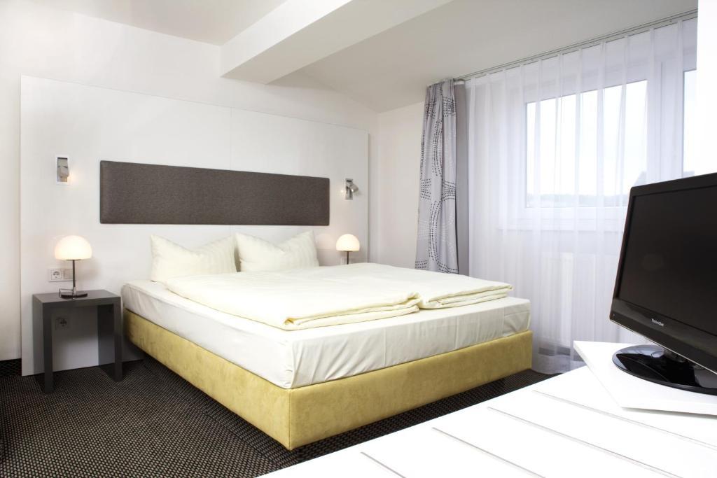Russmann Hotel & Living Goldbach  Room photo